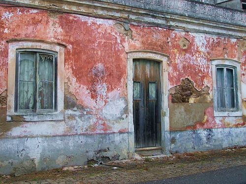 Achteraf straatje in Portugees dorp