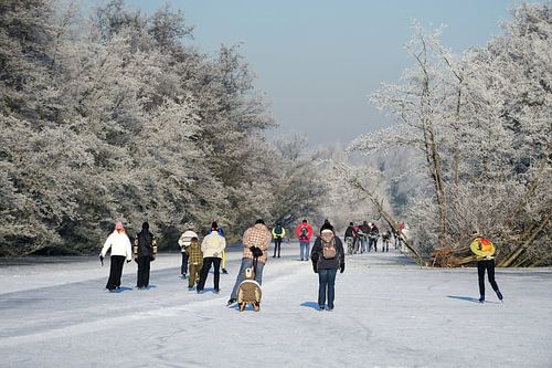 Schaatsers op de Nieuwkoopse Plassen