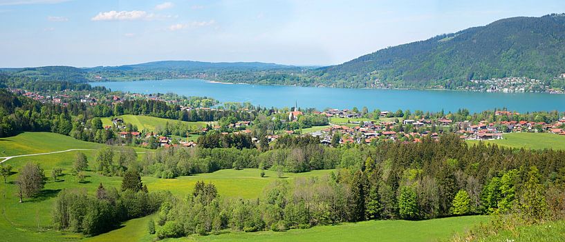 Uitzicht op Bad Wiessee en Tegernsee van SusaZoom