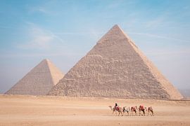 La Caravane – Des chameaux près des pyramides de Gizeh sur Milene van Arendonk