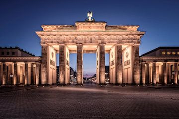 Brandenburg Gate by Achim Thomae