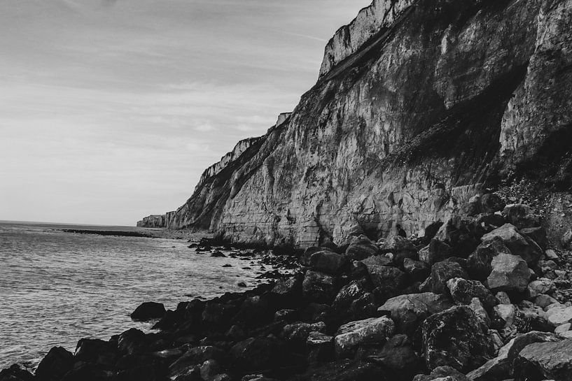 the cliffs of normandy with the sea and the rocks by Inneke Heesakkers