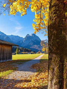 Promenade d'automne à Garmisch-Partenkirchen sur Christina Bauer Photos