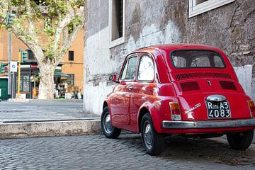 Roter Fiat Nuova 500 von E Jansen