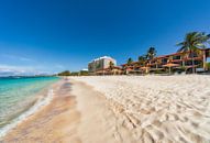 Seven Mile Beach op de Kaaimaneilanden van Jan Schneckenhaus thumbnail