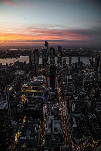 Die Hudson Yards in New York City und der East River