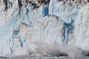 Columbia Glacier in Prince William Sound on the western Alaska Chugach Mountains near Valdez, Alaska by Frank Fichtmüller