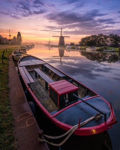 Un rare matin brumeux au-dessus de la Molenkade, Alkmaarr