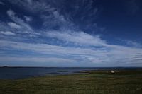 Witte kerk aan zee, Snaefellsnes, IJsland