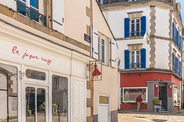 Old town alley in Douarnenez, Brittany
