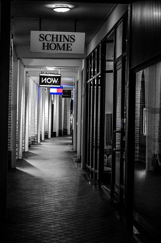 Schwarzer und weißer Shopper