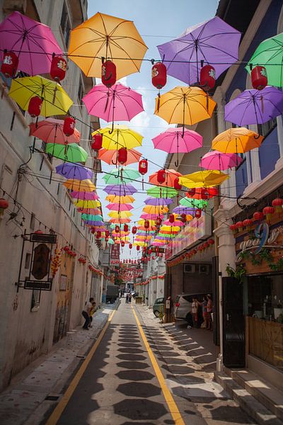 Regenschirm-Dekoration in Ipoh (Malaysia) 2 von t.ART