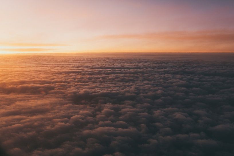Zonsondergang boven Noorwegen van Jessie Jansen