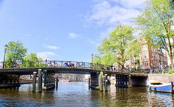 Pont à Amsterdam sur Shirley Douwstra