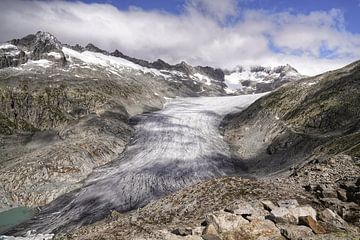 Spectaculair Zwitsers Alpenlandschap met gletsjer - krachtig berglandschap, glinsterend ijs en een indrukwekkende sfeer in het hooggebergte. Een krachtig motief voor echte Alpenliefhebbers. van Miriam Schwarzfischer Fotografie