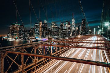 Manhattan New York Brooklyn Bridge traffic lights by Eline Chiara