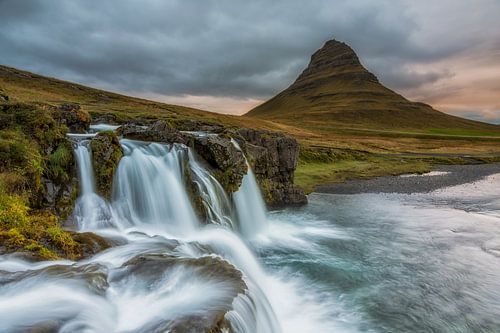 Landschap Watervallen Kirkjufell IJsland