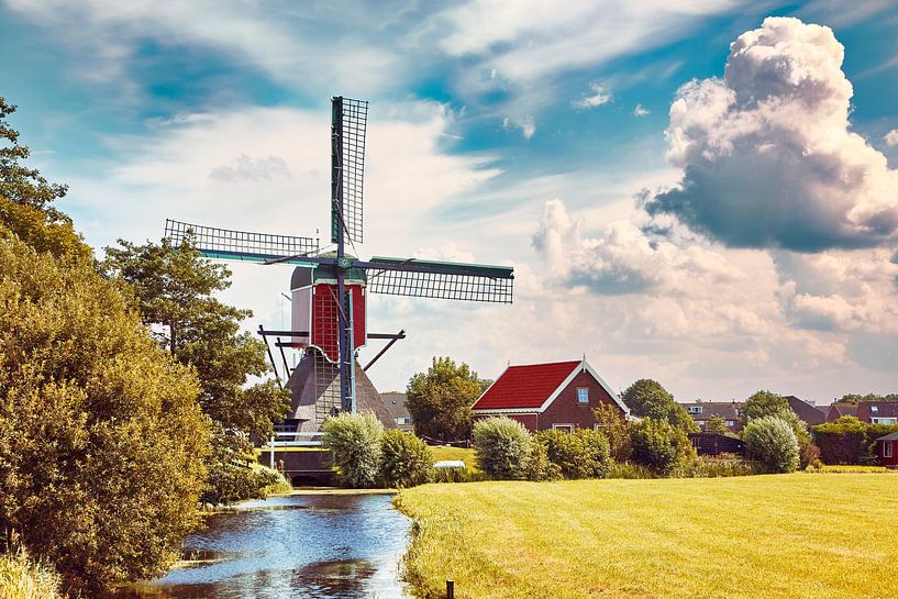 windmolen vrouw vennemolen in Oud Ade van eric van der eijk