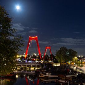Rotterdam - Willemsbrug vanaf de Oude Haven van Harro Jansen