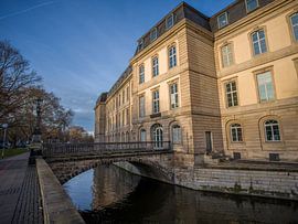 Hanovre - Le château de Leines et le pont de Leineschlossbrücke sur t.ART
