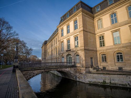 Hannover - Leineschloss en Leineschloss-brug
