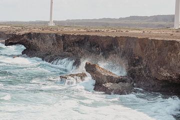 Curaçao - Ruige zee bij de Hatovlakte van Rowenda Hulsebos