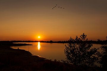 Zonsondergang aan de Lek van Maren Oude Essink