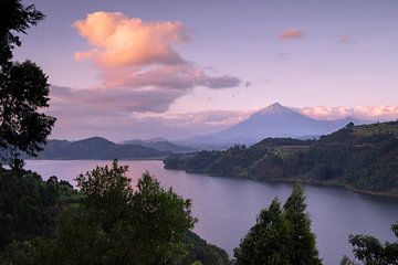 Lake Mulehe, Oeganda, Afrika van Alexander Ludwig