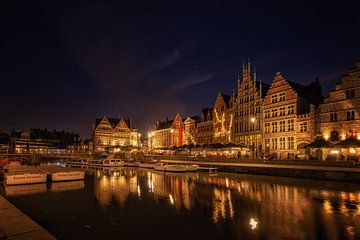 Gent während der blauen Stunde von Ellen Thys