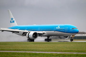 klm boeing 777 landing polderbaan van Arthur Bruinen