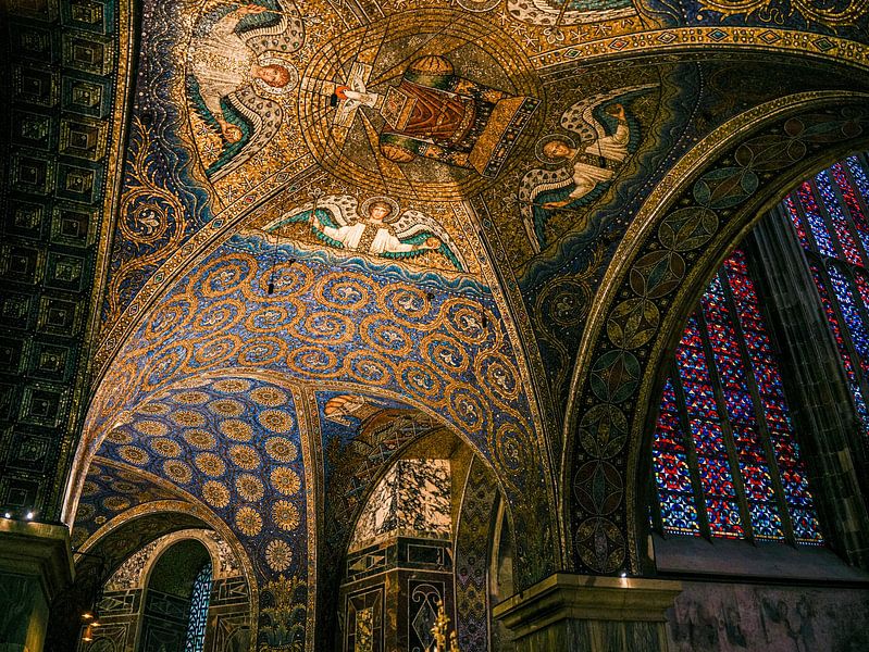 Interior of Aachen Cathedral by Tessa Poll