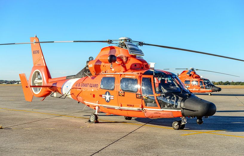 U.S. Coast Guard Aérospatiale MH-65D Dolphin. van Jaap van den Berg