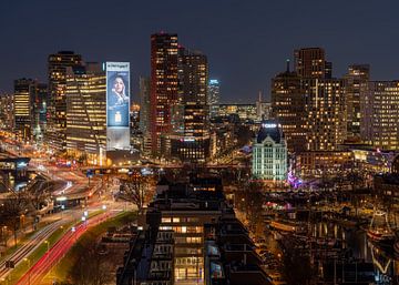 Rotterdam skyline Oude Haven in de avond von Nicolette Eekhof