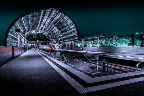 Het moderne metrostation Elbbrücken