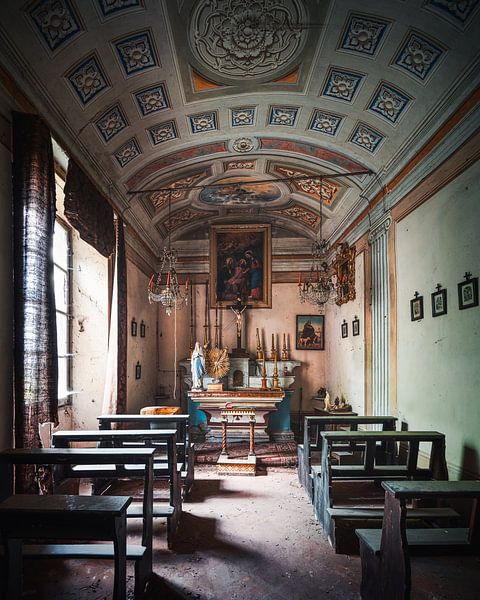 Chapelle italienne abandonnée. par Roman Robroek - Photos de bâtiments abandonnés