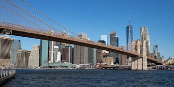 Downtown New York et pont de Brooklyn sur Albert Mendelewski