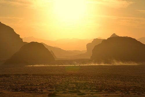 Zonsondergang in de Wadi Rum