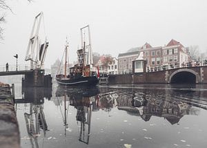 Haarlem : Pont de la pierre tombale.