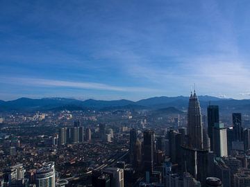 Uitzicht over Kuala Lumpur vanaf de Kuala Lumpur Tower van Niek