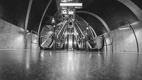 Escalier mécanique, station de métro Heumarkt