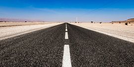 Road to the horizon by VIDEOMUNDUM