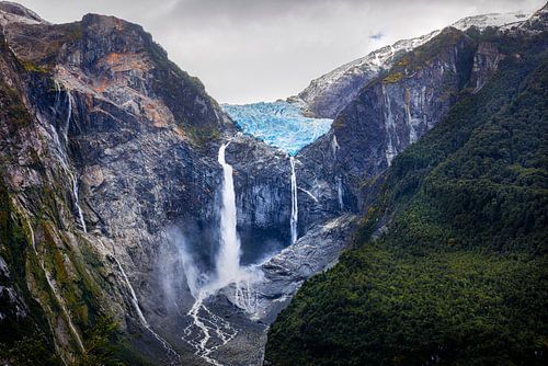 De pure magie van de Hanging Glacier Ventisquero Colgante