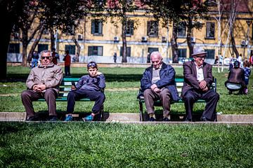 Sitzen auf einer Bank