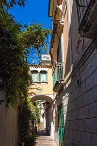 Enge Gasse in Minori an der Amalfiküste in Italien
