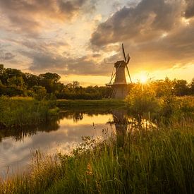 Goldener Sonnenuntergang bei der Mühle „De Juffer“ – Ruhe und Besinnlichkeit in Gasselternijveen von KB Design & Photography (Karen Brouwer)