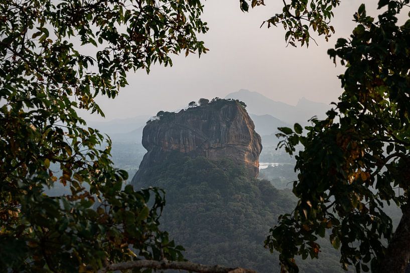Lion Rock, Sigiriya Lion, Sri Lanka van Thousandtravelmiles