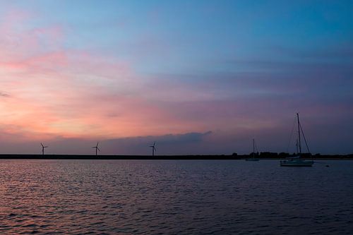 Zomeravond op het water, Haringvliet Hellevoetsluis