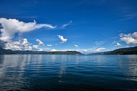 L’'e blaue Weite des Vulkansees von Frank Photos