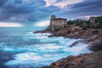 Kasteel van Boccale op de rotsen. Livorno, Toscane
