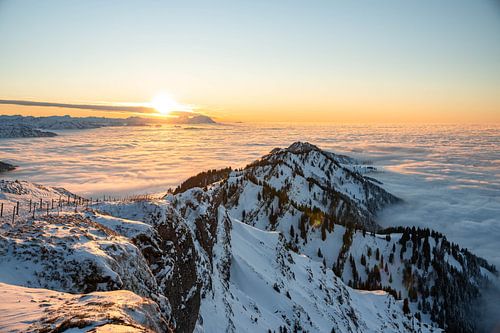 Zonsondergang op de Hochgrat in de winter bij Obheiter